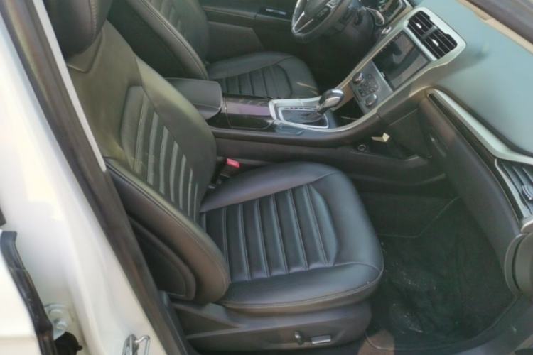 Used Ford Mondeo 2013 2.0L GTDi 200 Fashion Edition Right Front Seat