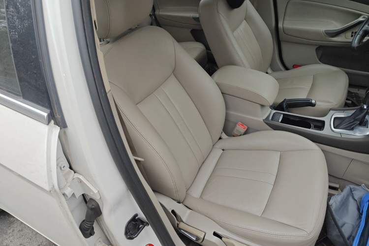 Used Ford Mondeo 2013 2.3L Fashion Edition Right Front Seat