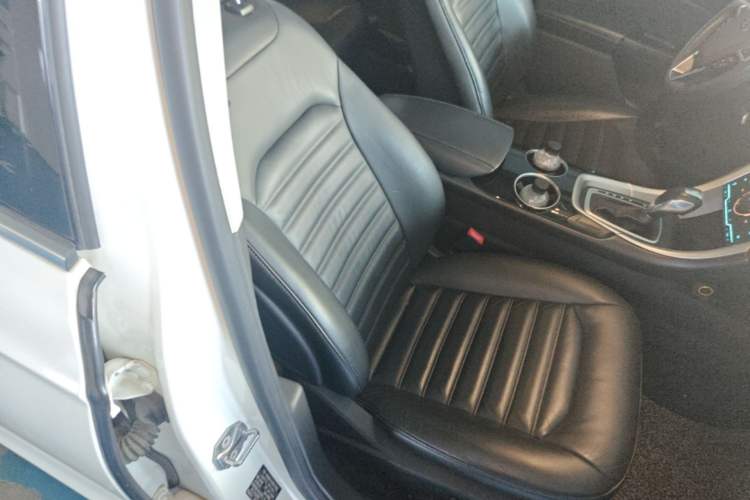Used Ford Mondeo 2013 1.5L GTDi180 Fashion Edition Right Front Seat