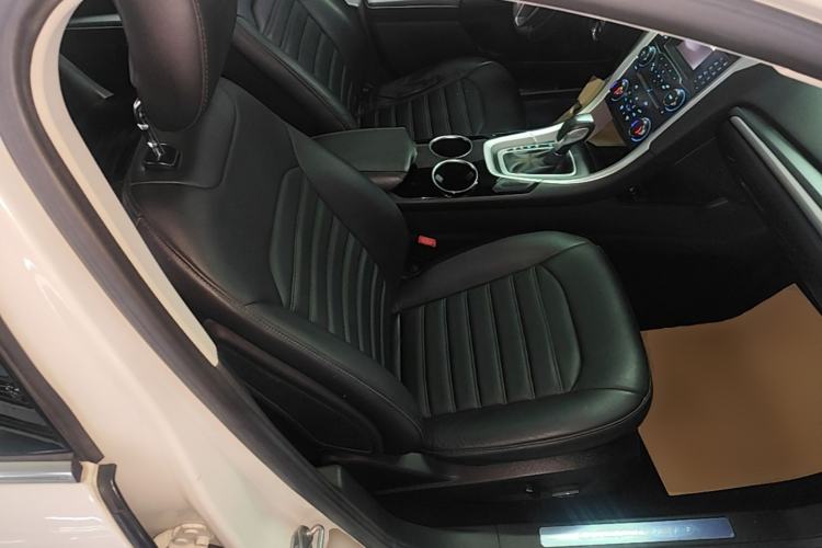 Used Ford Mondeo 2013 1.5L GTDi180 Fashion Edition Right Front Seat