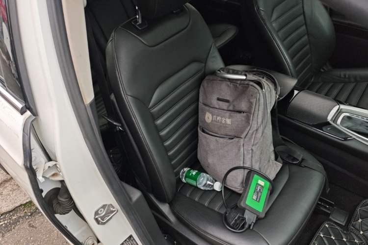 Used Ford Mondeo 2013 2.0L GTDi 200 Fashion Edition Right Front Seat