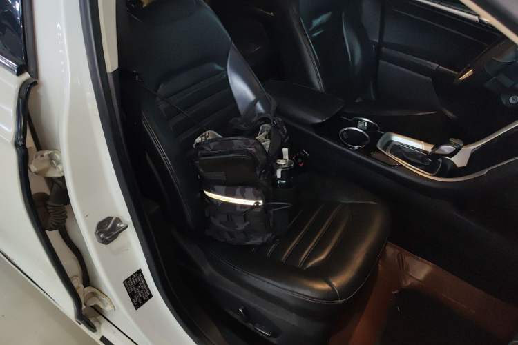 Used Ford Mondeo 2013 1.5L GTDi180 Fashion Edition Right Front Seat