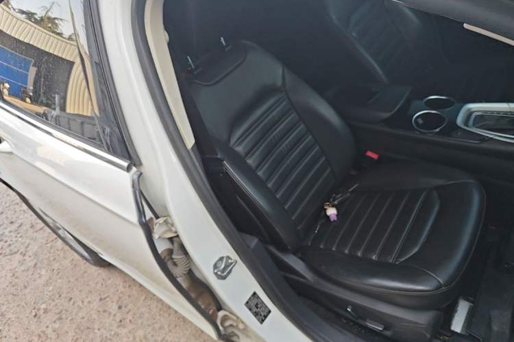 Used Ford Mondeo 2013 1.5L GTDi180 Fashion Edition Right Front Seat