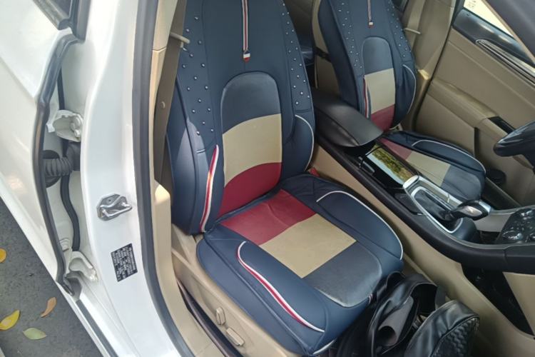 Used Ford Mondeo 2013 2.0L GTDi 200 Fashion Edition Right Front Seat