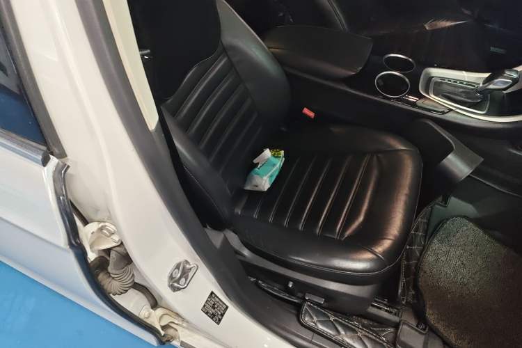 Used Ford Mondeo 2013 1.5L GTDi180 Fashion Edition Right Front Seat