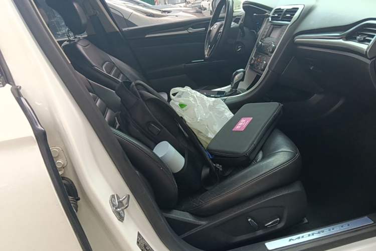 Used Ford Mondeo 2013 1.5L GTDi180 Fashion Edition Right Front Seat