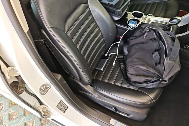 Used Ford Mondeo 2013 1.5L GTDi180 Fashion Edition Right Front Seat