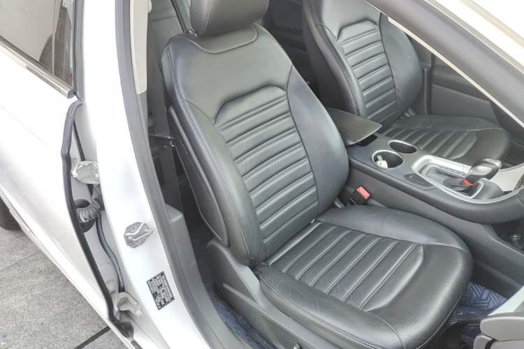 Used Ford Mondeo 2013 1.5L GTDi180 Fashion Edition Right Front Seat