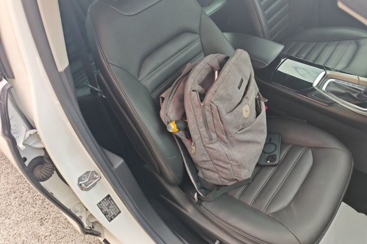 Used Ford Mondeo 2013 2.0L GTDi 200 Luxury Model Right Front Seat