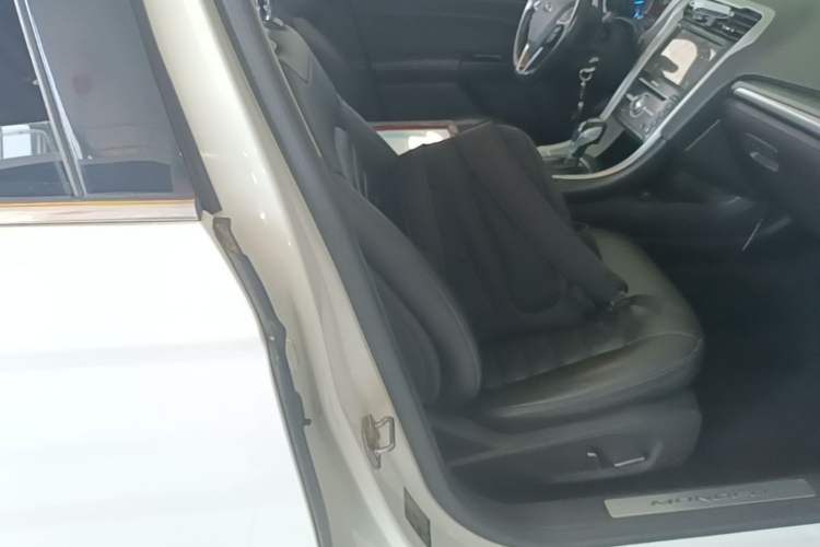 Used Ford Mondeo 2013 1.5L GTDi180 Fashion Edition Right Front Seat