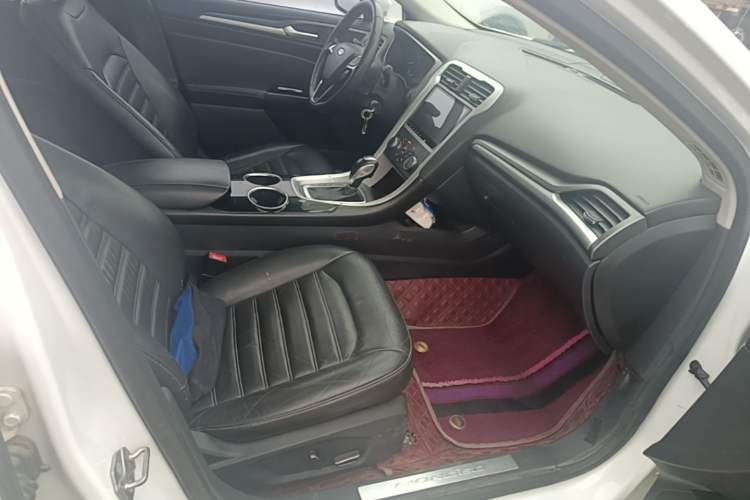 Used Ford Mondeo 2013 1.5L GTDi180 Fashion Edition Right Front Seat