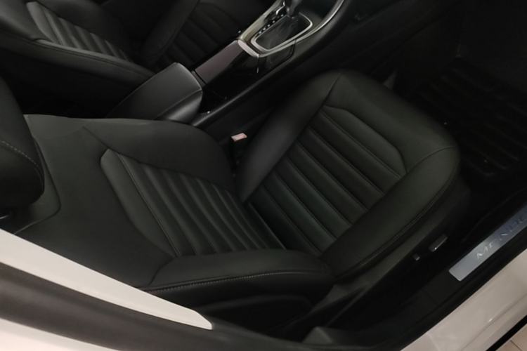 Used Ford Mondeo 2013 2.0L GTDi 200 Fashion Edition Right Front Seat