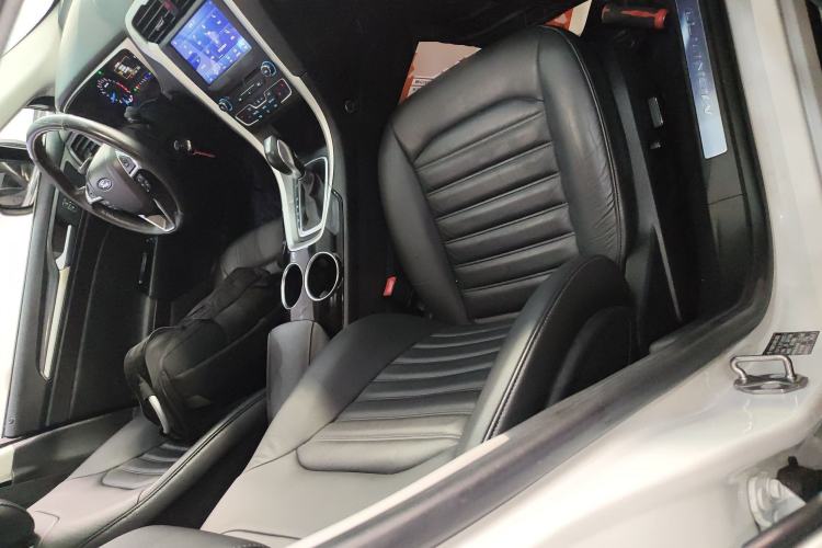 Used Ford Mondeo 2013 1.5L GTDi180 Fashion Edition Right Front Seat