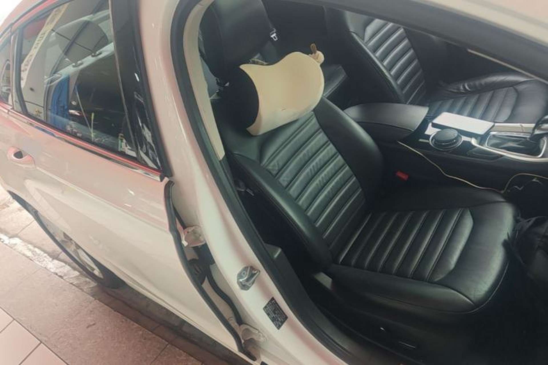 Used Ford Mondeo 2013 1.5L GTDi180 Fashion Edition Right Front Seat