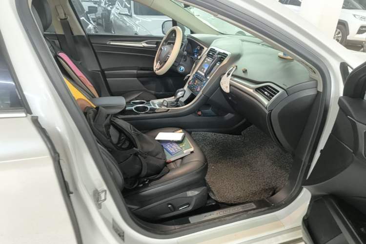 Used Ford Mondeo 2013 1.5L GTDi180 Fashion Edition Right Front Seat