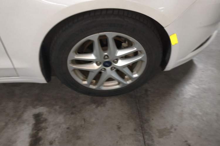 Used Ford Mondeo 2013 1.5L GTDi180 Fashion Edition Right Front Wheel Hub