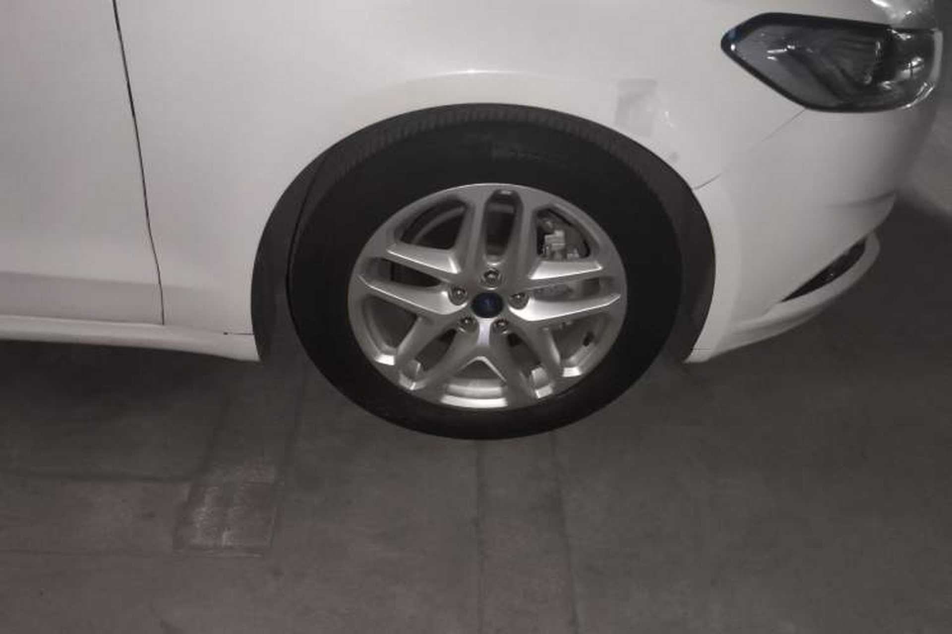 Used Ford Mondeo 2013 1.5L GTDi180 Fashion Edition Right Front Wheel Hub