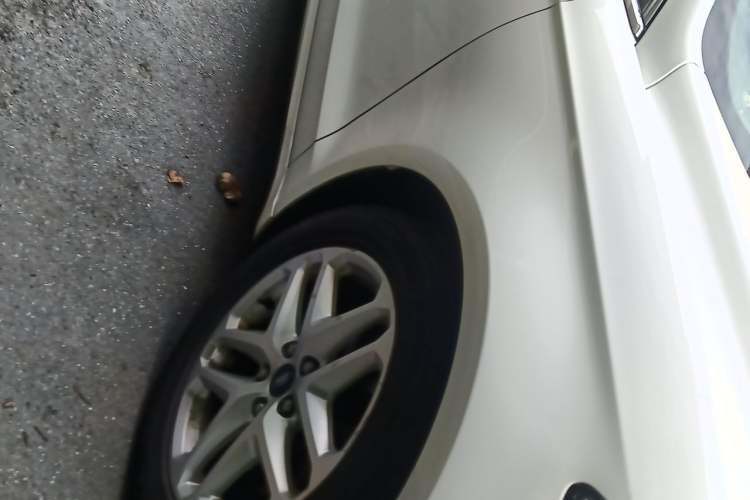 Used Ford Mondeo 2013 1.5L GTDi180 Fashion Edition Right Front Wheel Hub