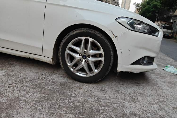 Used Ford Mondeo 2013 1.5L GTDi180 Fashion Edition Right Front Wheel Hub