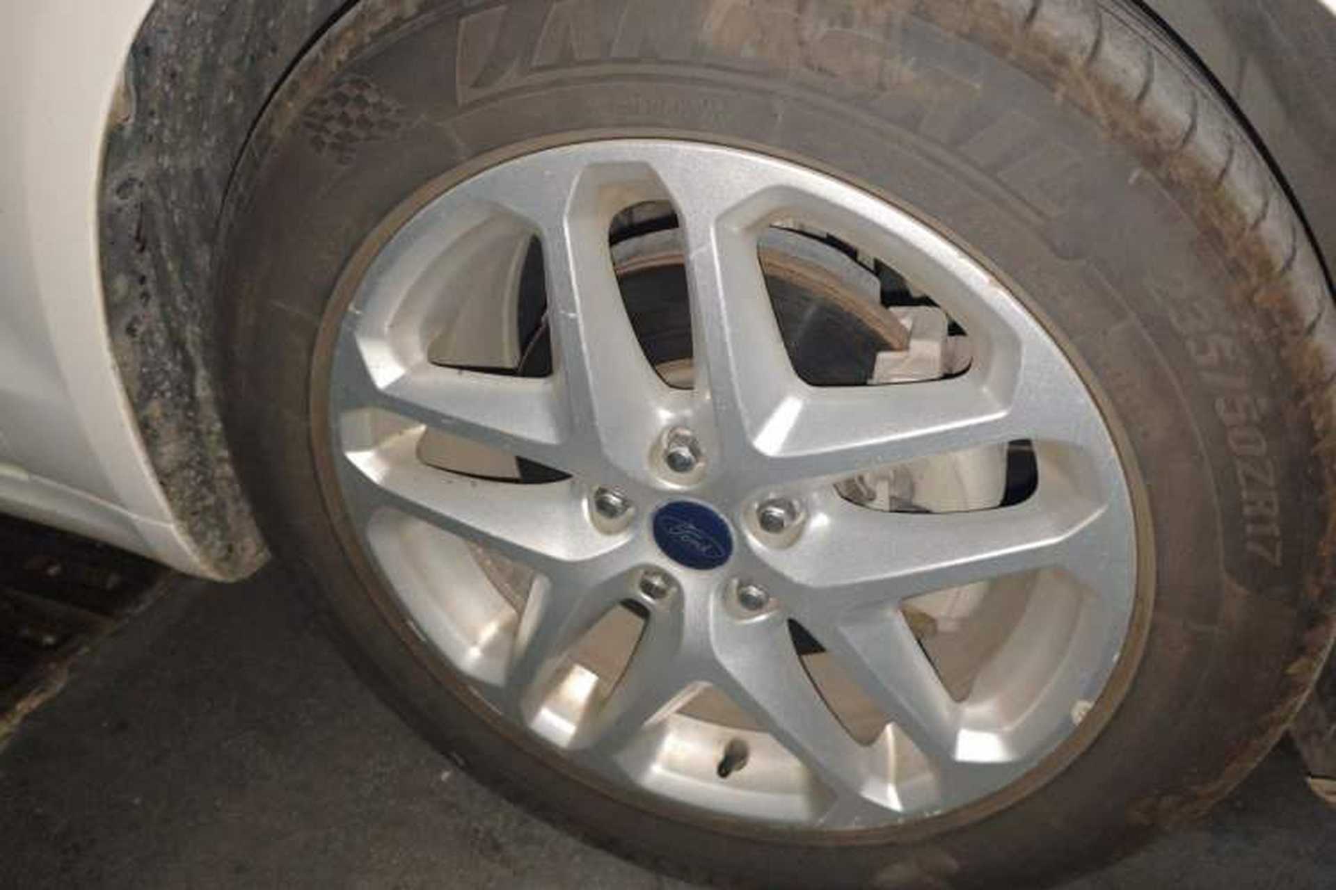 Used Ford Mondeo 2013 1.5L GTDi180 Fashion Edition Right Front Wheel Hub