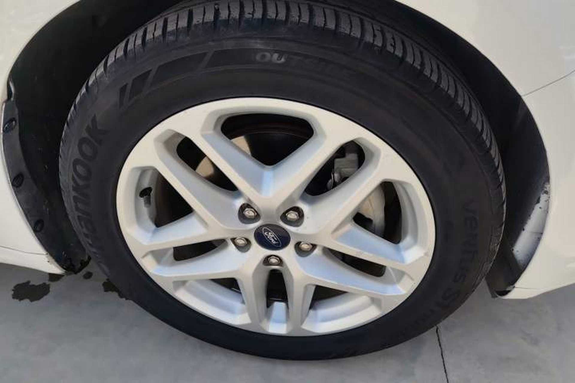 Used Ford Mondeo 2013 1.5L GTDi180 Fashion Edition Right Front Wheel Hub