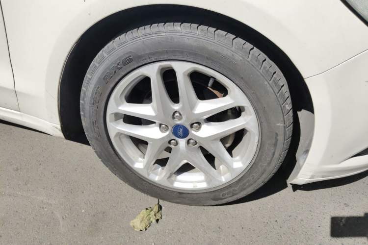 Used Ford Mondeo 2013 1.5L GTDi180 Fashion Edition Right Front Wheel Hub