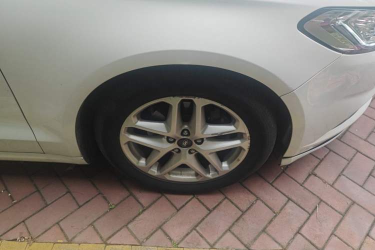 Used Ford Mondeo 2013 1.5L GTDi180 Fashion Edition Right Front Wheel Hub