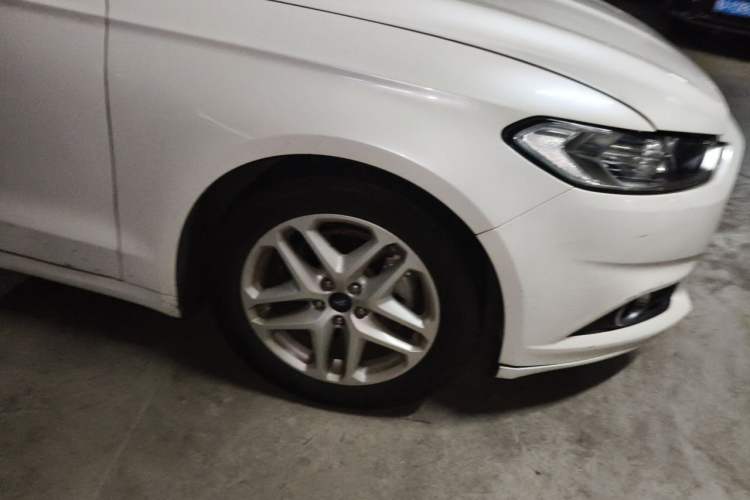 Used Ford Mondeo 2013 1.5L GTDi180 Fashion Edition Right Front Wheel Hub