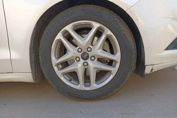 Used Ford Mondeo 2013 1.5L GTDi180 Fashion Edition Right Front Wheel Hub