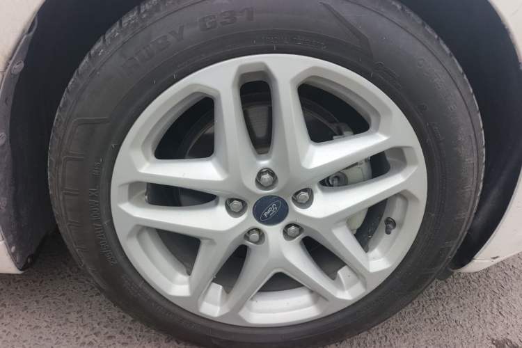 Used Ford Mondeo 2013 1.5L GTDi180 Fashion Edition Right Front Wheel Hub