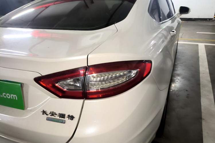 Used Ford Mondeo 2013 1.5L GTDi180 Fashion Edition Right Rear Taillight