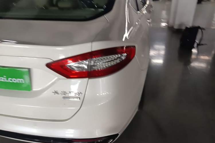 Used Ford Mondeo 2013 2.0L GTDi 200 Fashion Edition Right Rear Taillight