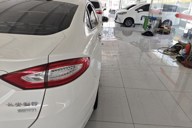 Used Ford Mondeo 2013 1.5L GTDi180 Fashion Edition Right Rear Taillight