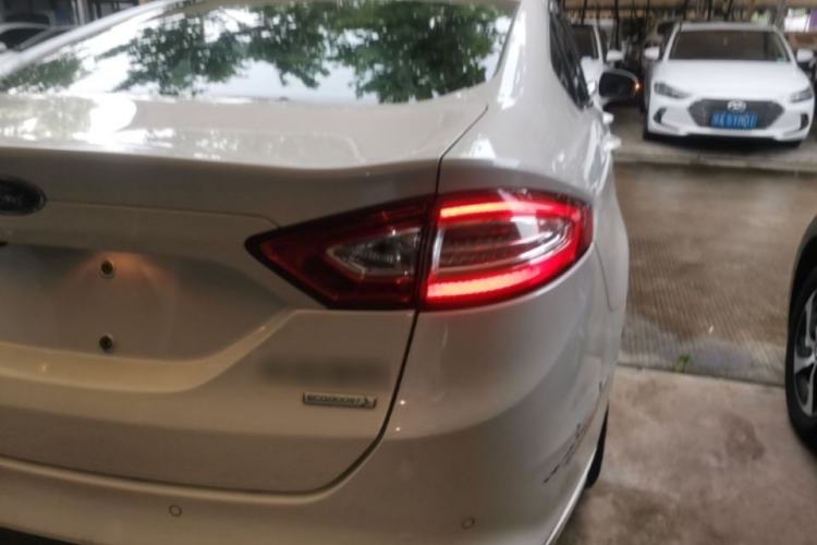 Used Ford Mondeo 2013 1.5L GTDi180 Fashion Edition Right Rear Taillight