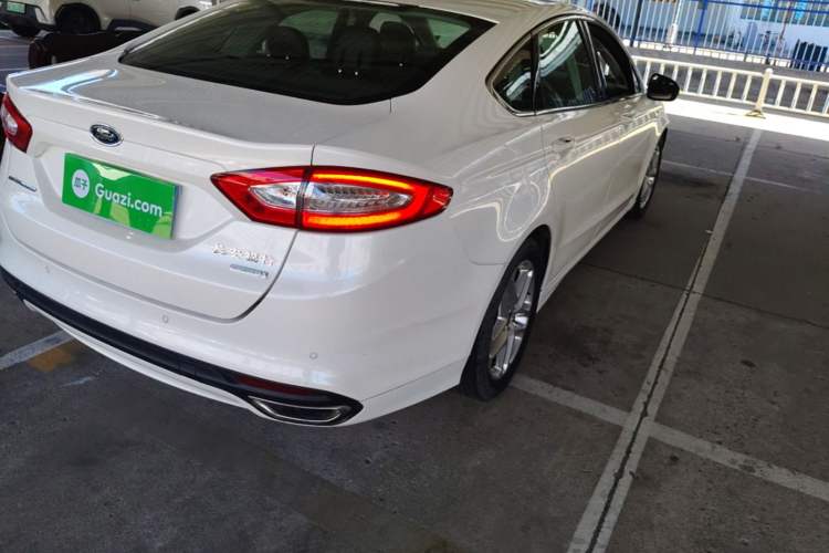 Used Ford Mondeo 2013 1.5L GTDi180 Fashion Edition Right Rear Taillight