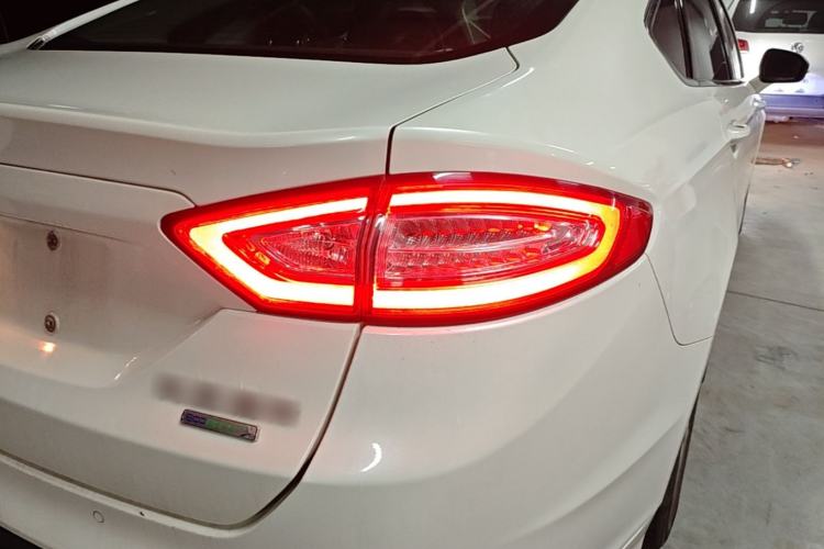 Used Ford Mondeo 2013 1.5L GTDi180 Fashion Edition Right Rear Taillight