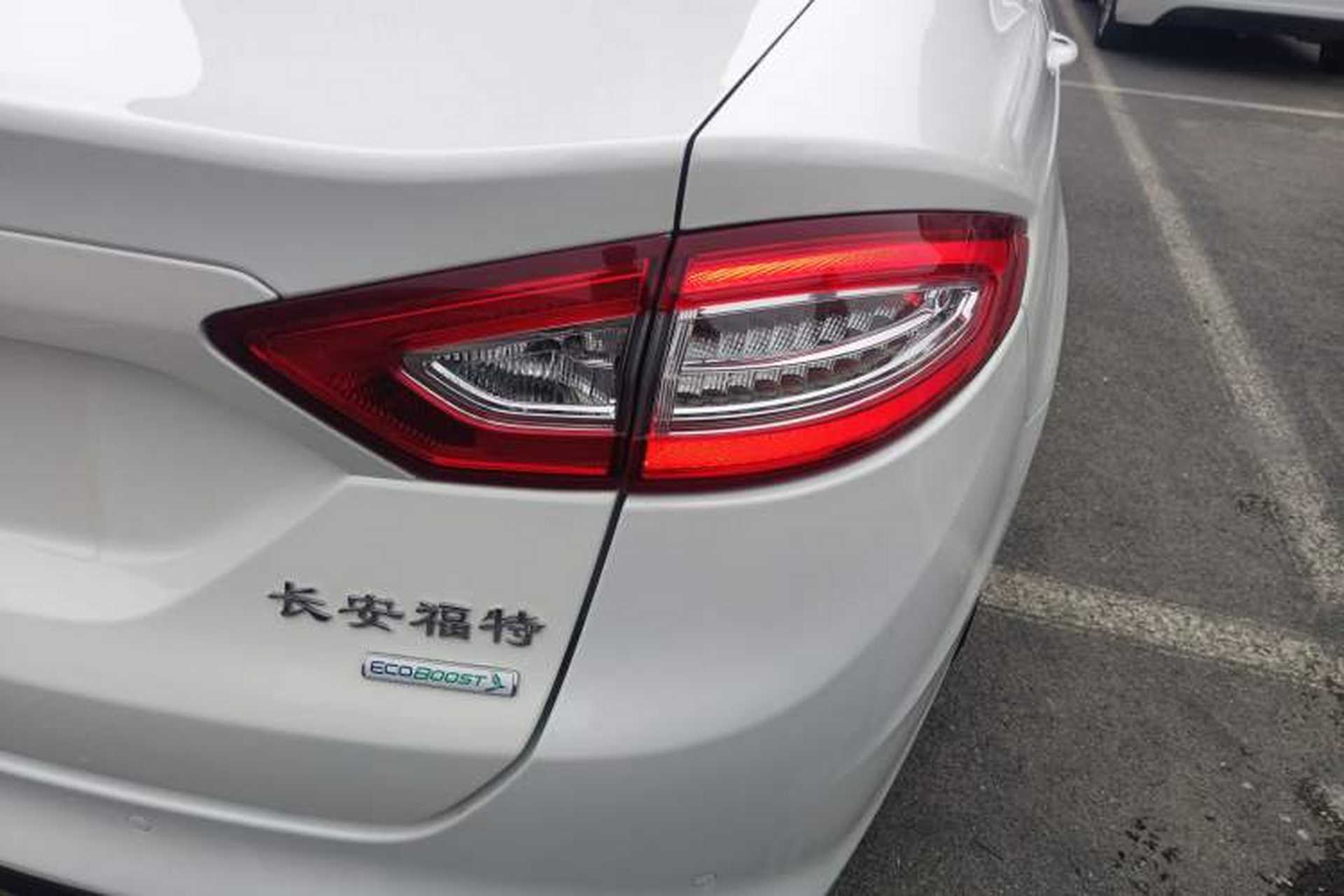 Used Ford Mondeo 2013 1.5L GTDi180 Fashion Edition Right Rear Taillight
