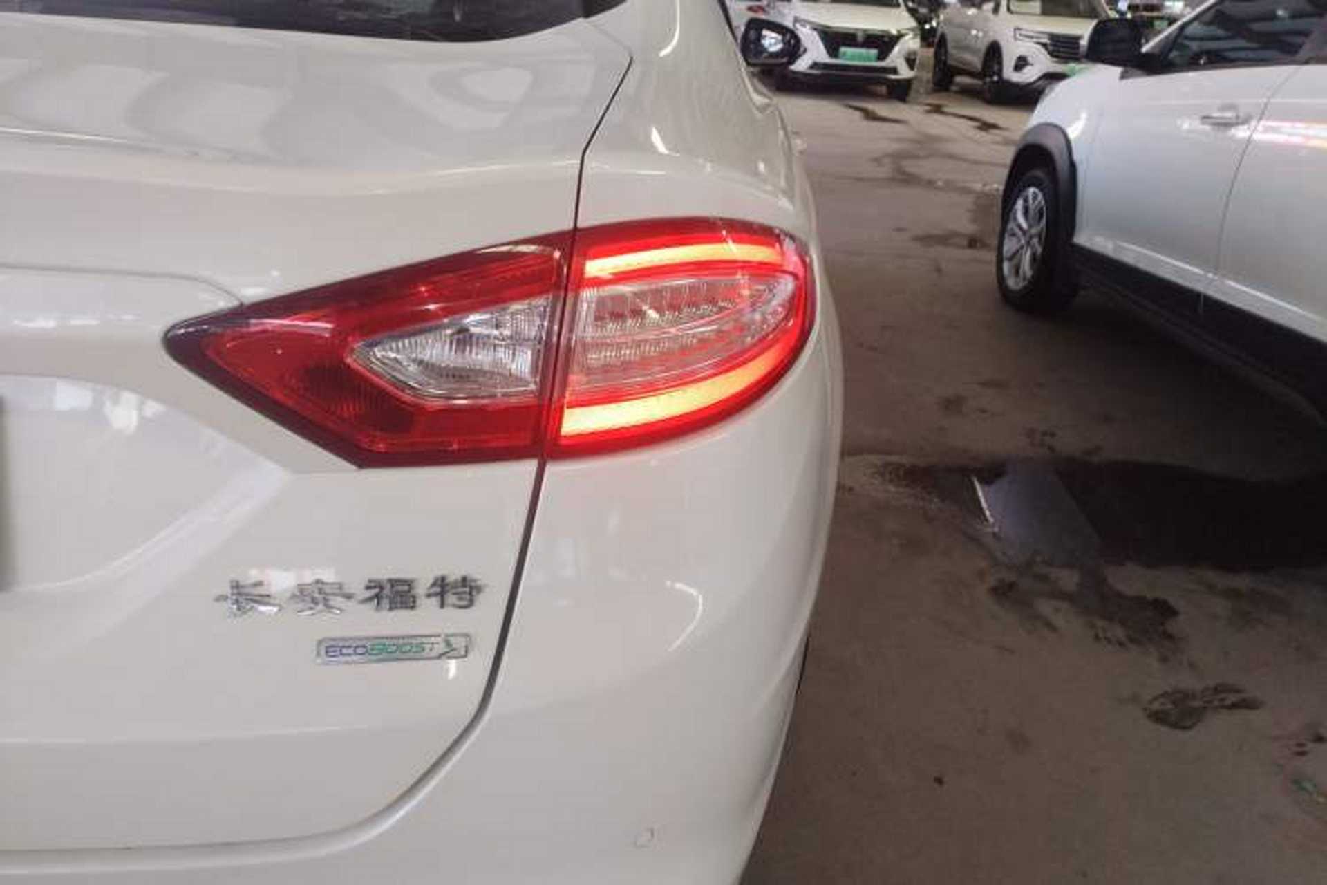 Used Ford Mondeo 2013 1.5L GTDi180 Fashion Edition Right Rear Taillight