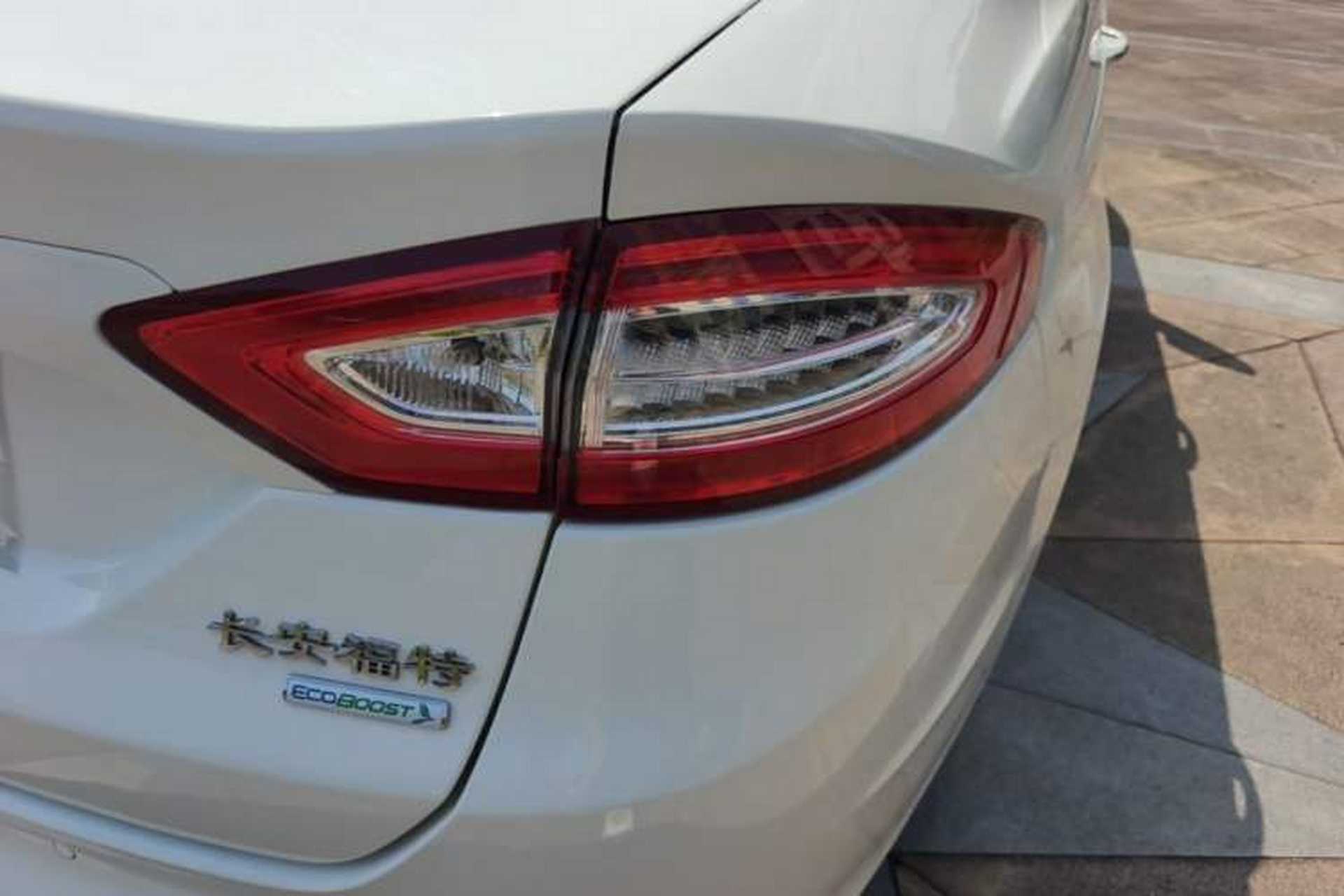 Used Ford Mondeo 2013 2.0L GTDi 200 Fashion Edition Right Rear Taillight