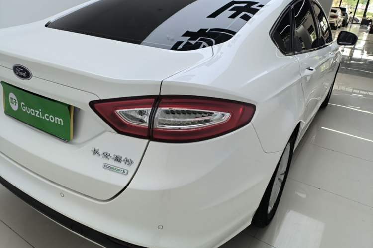 Used Ford Mondeo 2013 1.5L GTDi180 Fashion Edition Right Rear Taillight