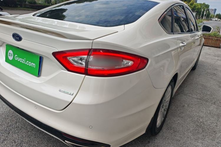 Used Ford Mondeo 2013 2.0L GTDi 200 Luxury Model Right Rear Taillight
