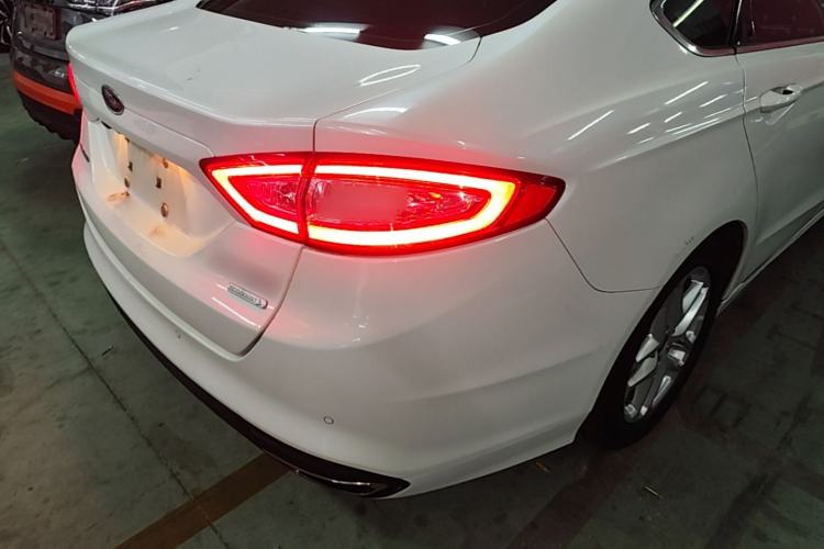 Used Ford Mondeo 2013 1.5L GTDi180 Fashion Edition Right Rear Taillight
