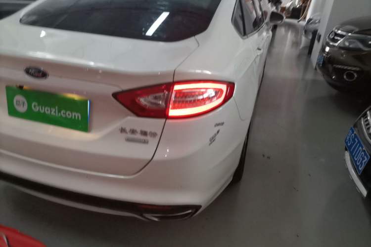 Used Ford Mondeo 2013 1.5L GTDi180 Fashion Edition Right Rear Taillight