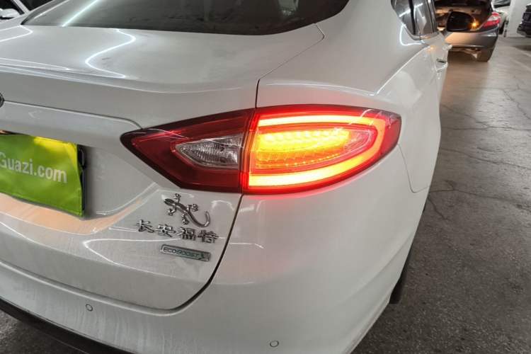 Used Ford Mondeo 2013 1.5L GTDi180 Fashion Edition Right Rear Taillight