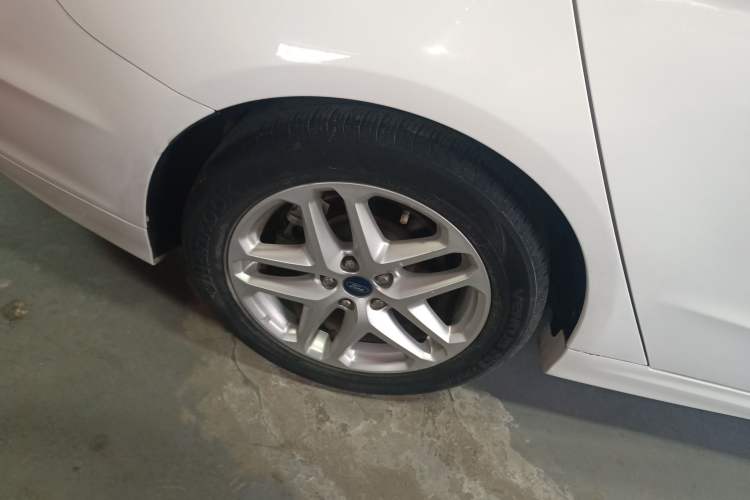 Used Ford Mondeo 2013 1.5L GTDi180 Fashion Edition Right Rear Wheel Hub