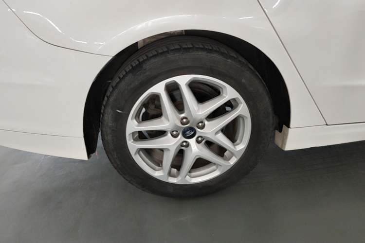 Used Ford Mondeo 2013 1.5L GTDi180 Fashion Edition Right Rear Wheel Hub