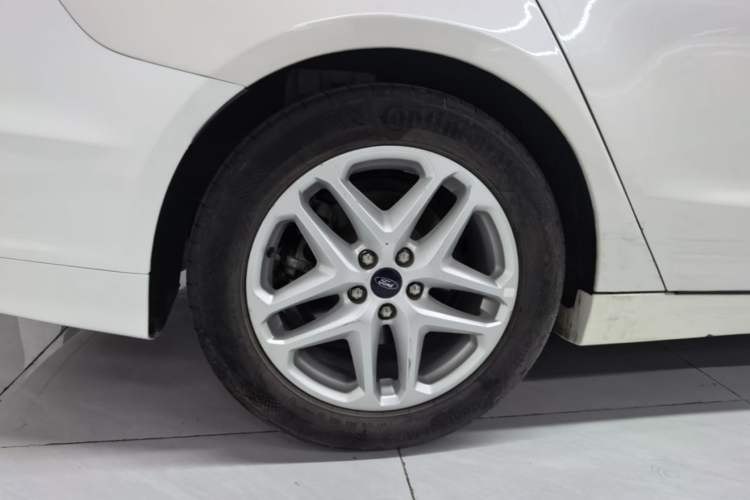 Used Ford Mondeo 2013 1.5L GTDi180 Fashion Edition Right Rear Wheel Hub