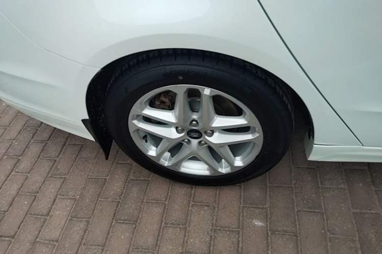 Used Ford Mondeo 2013 1.5L GTDi180 Fashion Edition Right Rear Wheel Hub