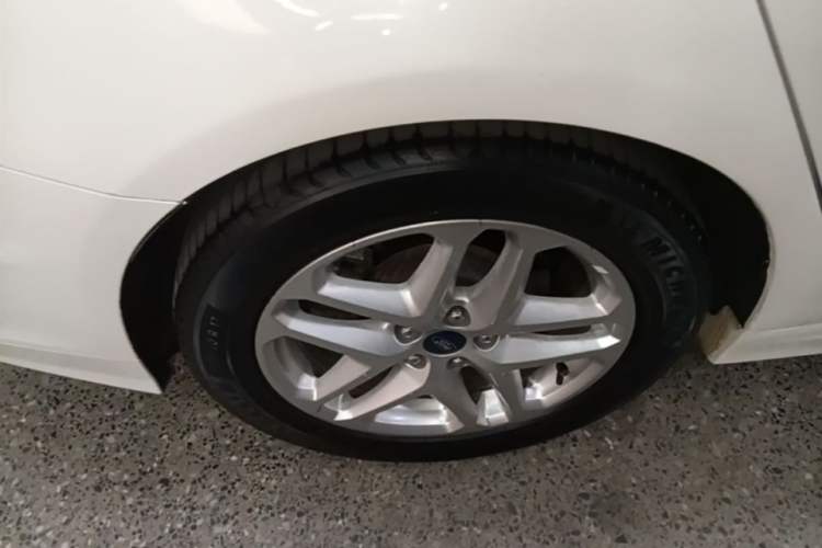 Used Ford Mondeo 2013 1.5L GTDi180 Fashion Edition Right Rear Wheel Hub