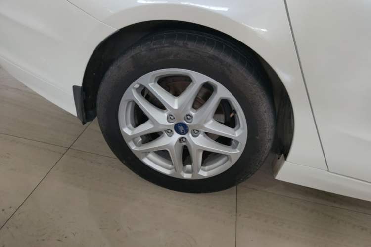 Used Ford Mondeo 2013 1.5L GTDi180 Fashion Edition Right Rear Wheel Hub
